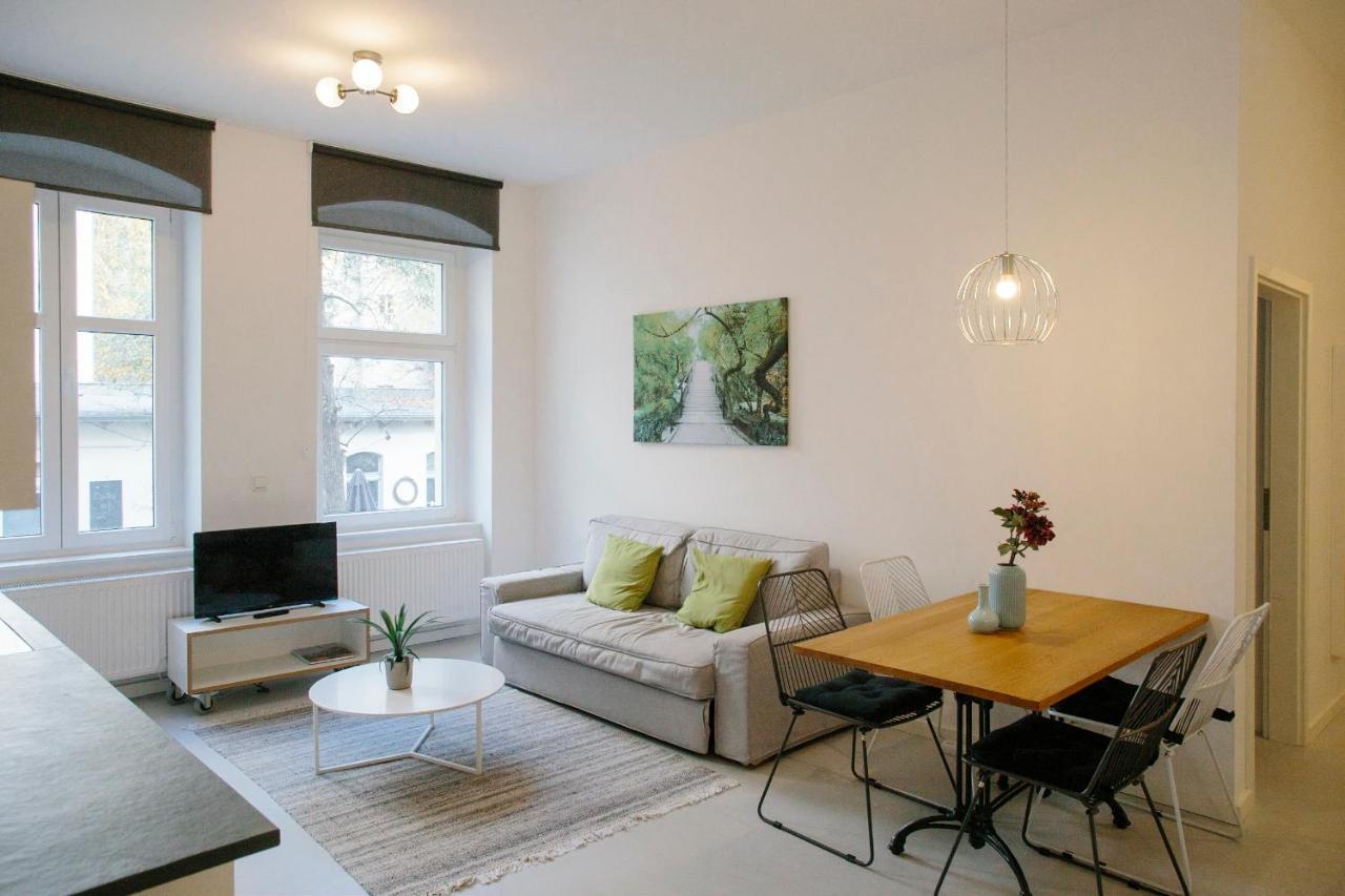 Madflats Hotel-Apartments S-Bahn Friedenau Berlin Bagian luar foto