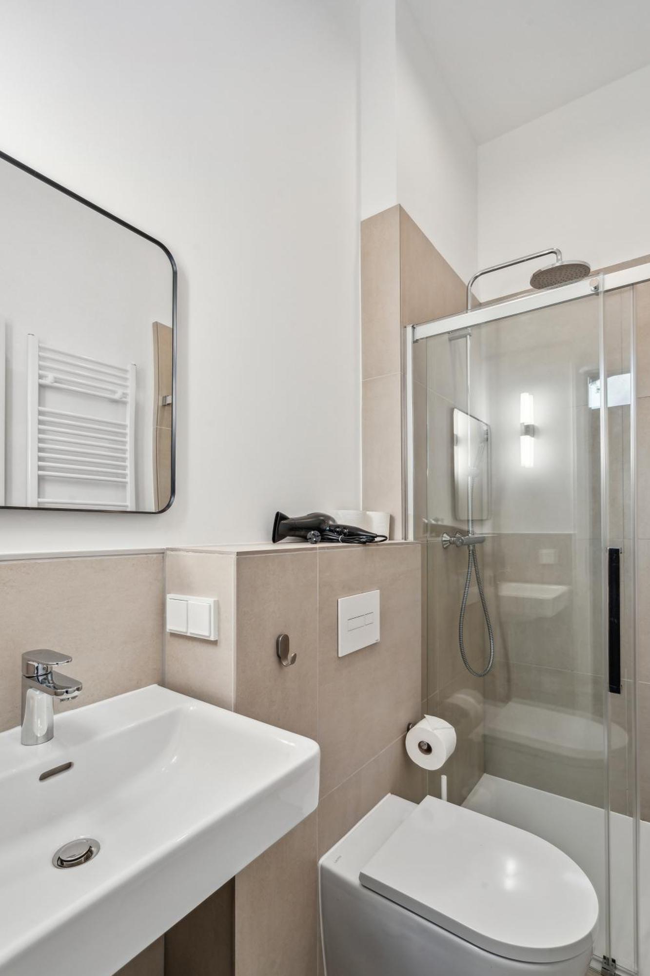 Madflats Hotel-Apartments S-Bahn Friedenau Berlin Bagian luar foto